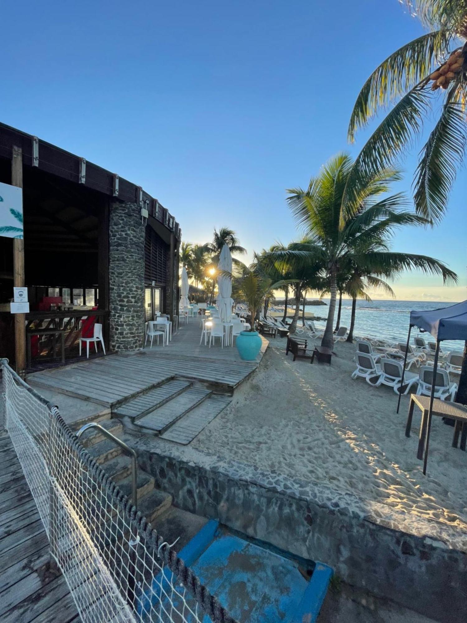 Studio 25 M Manganao Joela 4 Personnes Avec Machine A Laver (Adults Only) Saint-Francois  Exterior foto
